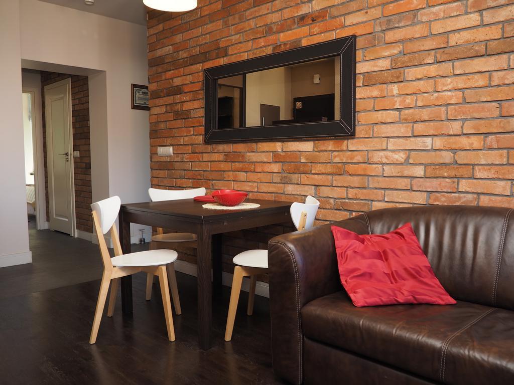 Grand-Tourist Trident Apartments กดัญสก์ ภายนอก รูปภาพ