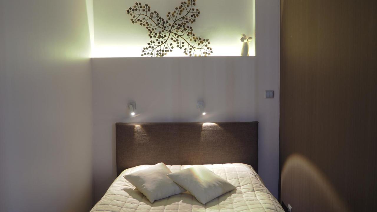 Grand-Tourist Trident Apartments กดัญสก์ ภายนอก รูปภาพ