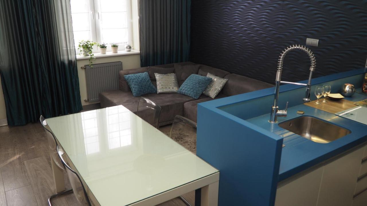 Grand-Tourist Trident Apartments กดัญสก์ ภายนอก รูปภาพ