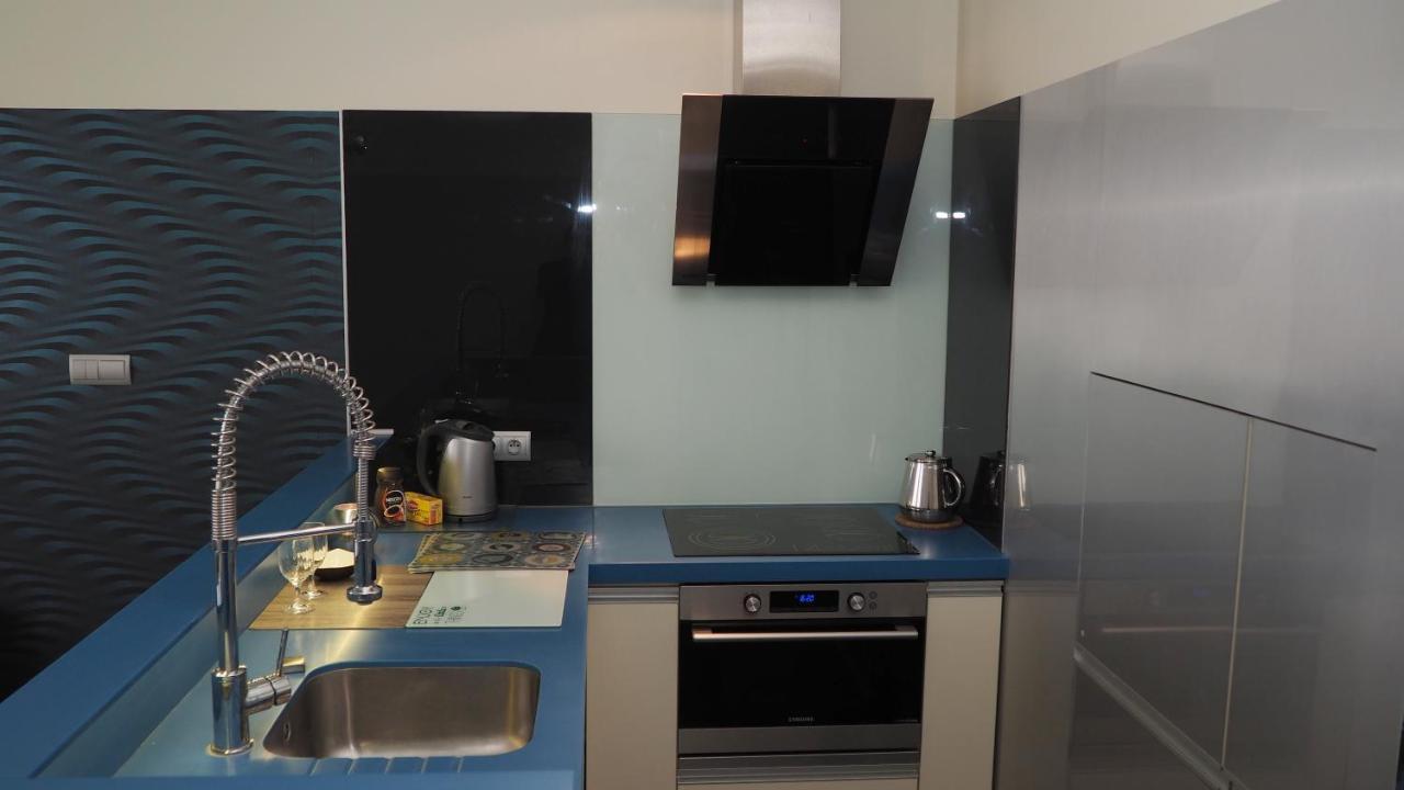 Grand-Tourist Trident Apartments กดัญสก์ ภายนอก รูปภาพ
