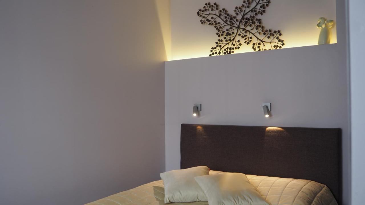 Grand-Tourist Trident Apartments กดัญสก์ ภายนอก รูปภาพ