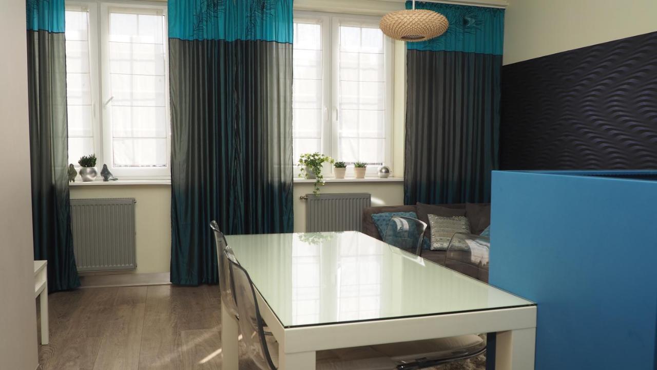 Grand-Tourist Trident Apartments กดัญสก์ ภายนอก รูปภาพ